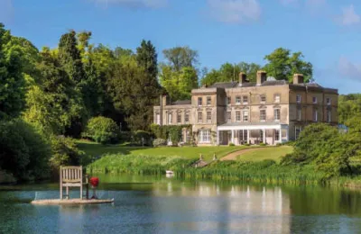 Hexton Manor Lake and Parkland